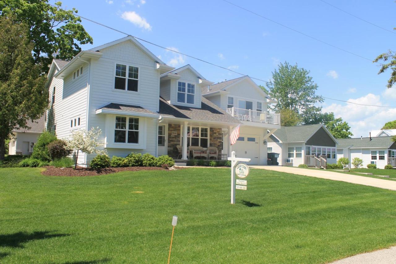 Cedar Court Inn Fish Creek Exterior photo